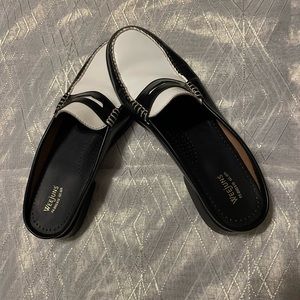 Weejuns mules leather hand crafted .